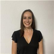 Profesora de inglés nativa con tres años de experiencia ofrece clases particulares de conversación y gramática a niños en Córdoba o en línea